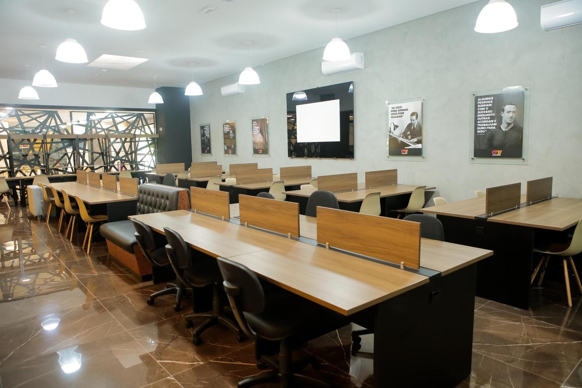Esuites Сорокаба Екстериор снимка